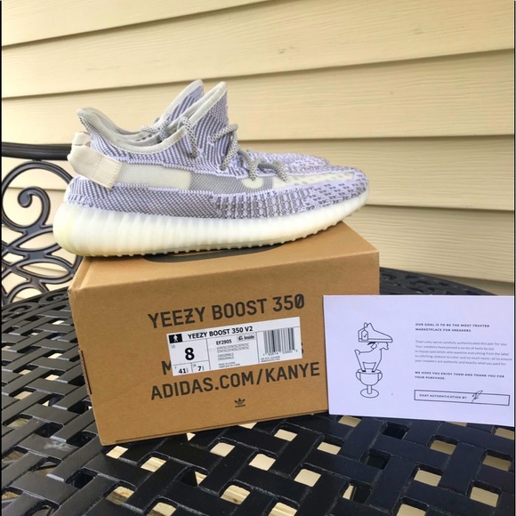 Yeezy 350 boost “non reflective” Size 9 - Picture 1 of 8